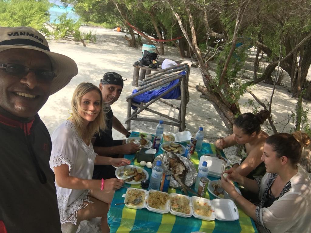 Sunset Holidays Huraa Buitenkant foto