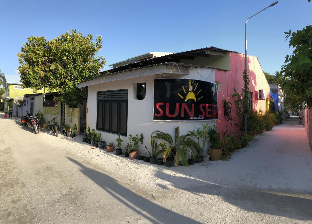 Sunset Holidays Huraa Buitenkant foto